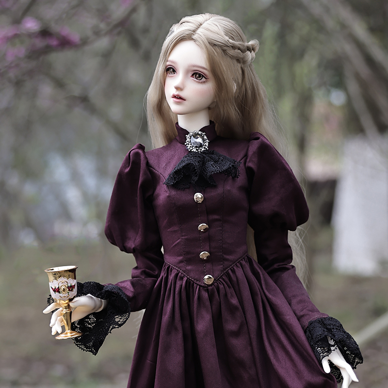 Vintage Collectible Items - Boneka Elina BJD 1/3 Wanita Elegan