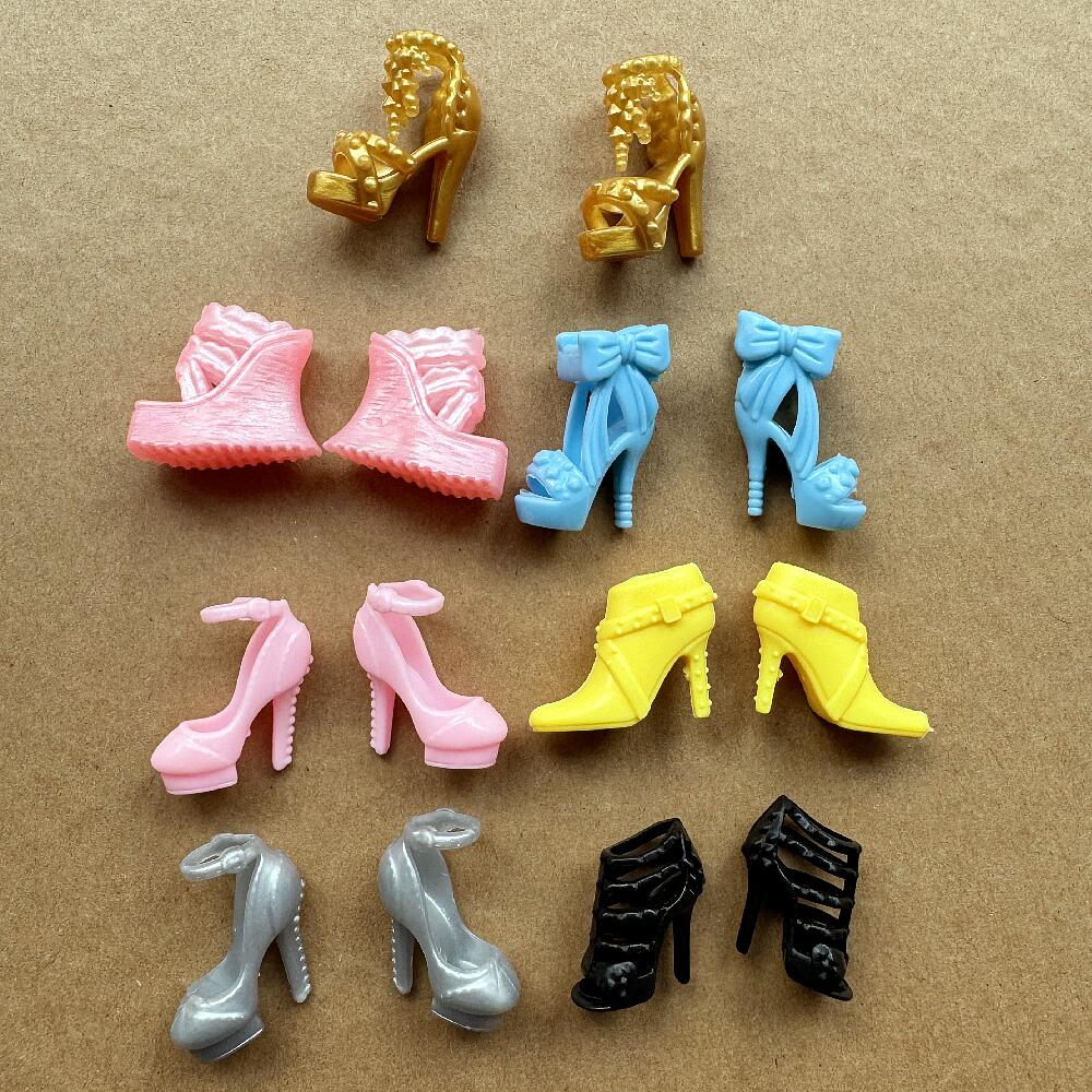 Sepatu Bot Panjang Model High  - Vintage Collectible Barbies ulasan dan harga